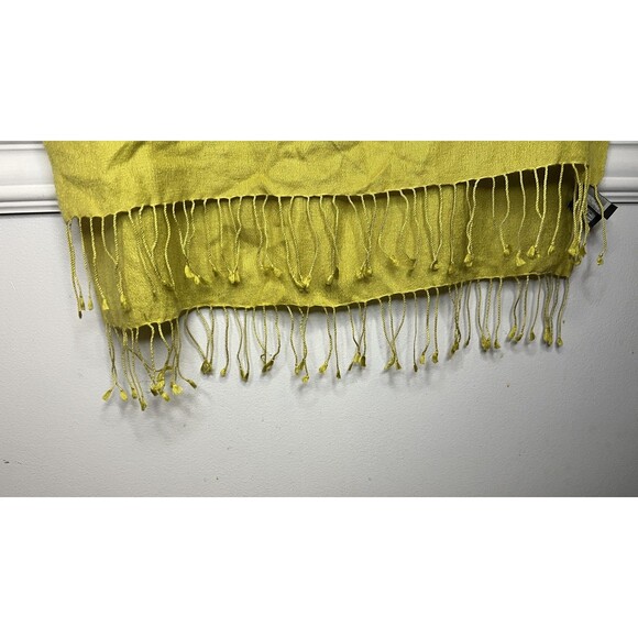 Kenneth Cole Reaction Scarf Womens Chartreuse Cashmere Silk Pashmina Fringe - Picture 5 of 6